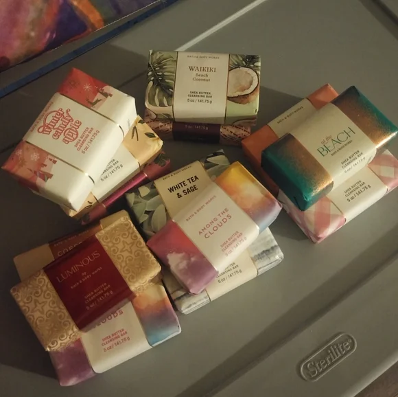 Huge Lot New Limited Edition HTF BBW Shea Butter Jumbo Bar Soaps - Picture 2 of 8